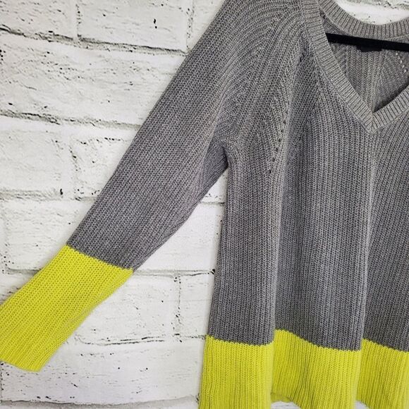 Torrid color block pullover size 1 or 1x or XL knit sweater gray yellow - Picture 3 of 7
